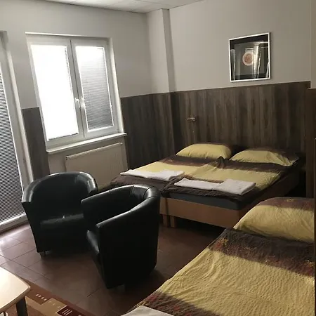Batavya Penzión pre hostí Topolcany