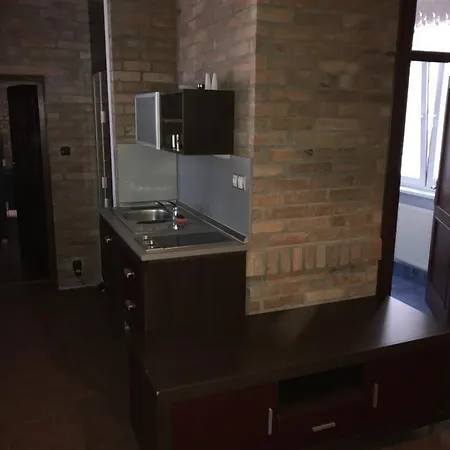 Batavya Penzión pre hostí Topolcany