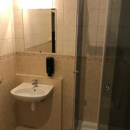 Batavya Penzión pre hostí *