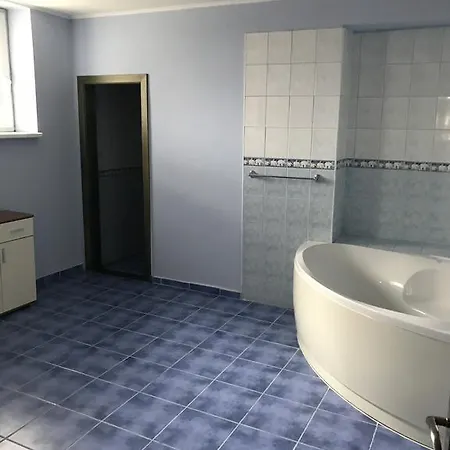 Batavya Penzión pre hostí Topolcany